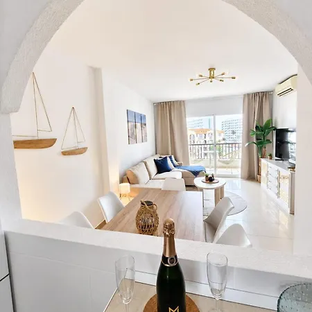 Apartament Casa Adelfas, 5 Min Walk To La Carihuela, Puerto Marina Torremolinos