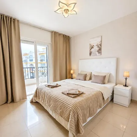 Casa Adelfas, 5 Min Walk To La Carihuela, Puerto Marina Apartament Torremolinos